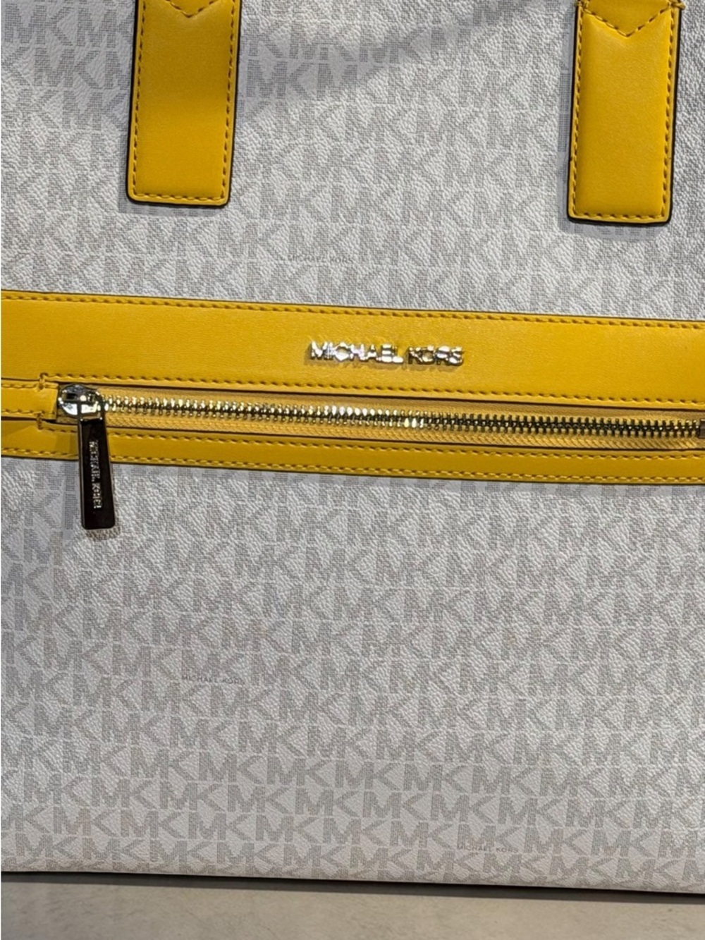 Michael Kors Kenly Large Signature Tote Bag White Yellow Citrus - Picture 4 of 12